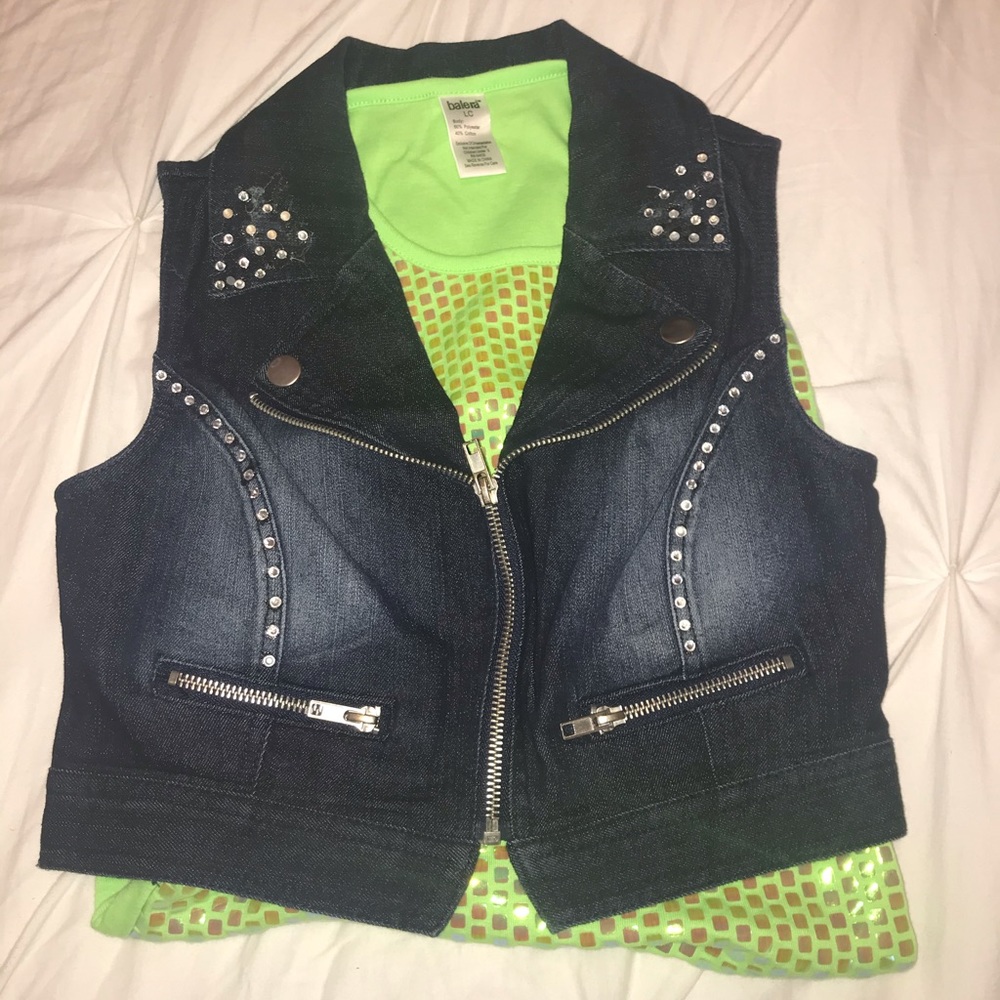 green dance top with stoned jean jacket